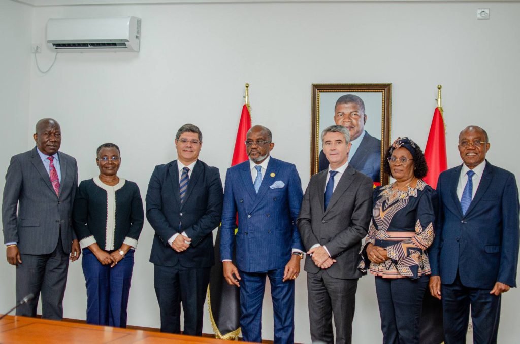 Visita da delegação do Partido Socialista Português ao Grupo Parlamentar do MPLA.
